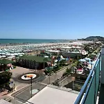 Hotel Excelsior 3*